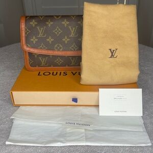 Louis Vuitton Pochette Dame clutch Vintage